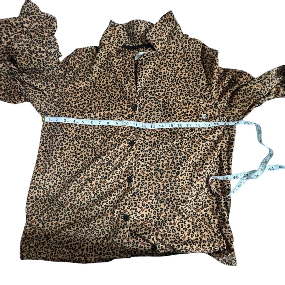 DKNY Cheetah Print Fleece 2PC Pajama Pant Set Long Sleeves LRG p16 - Picture 6 of 7